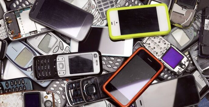 recycle-smartphones.jpg